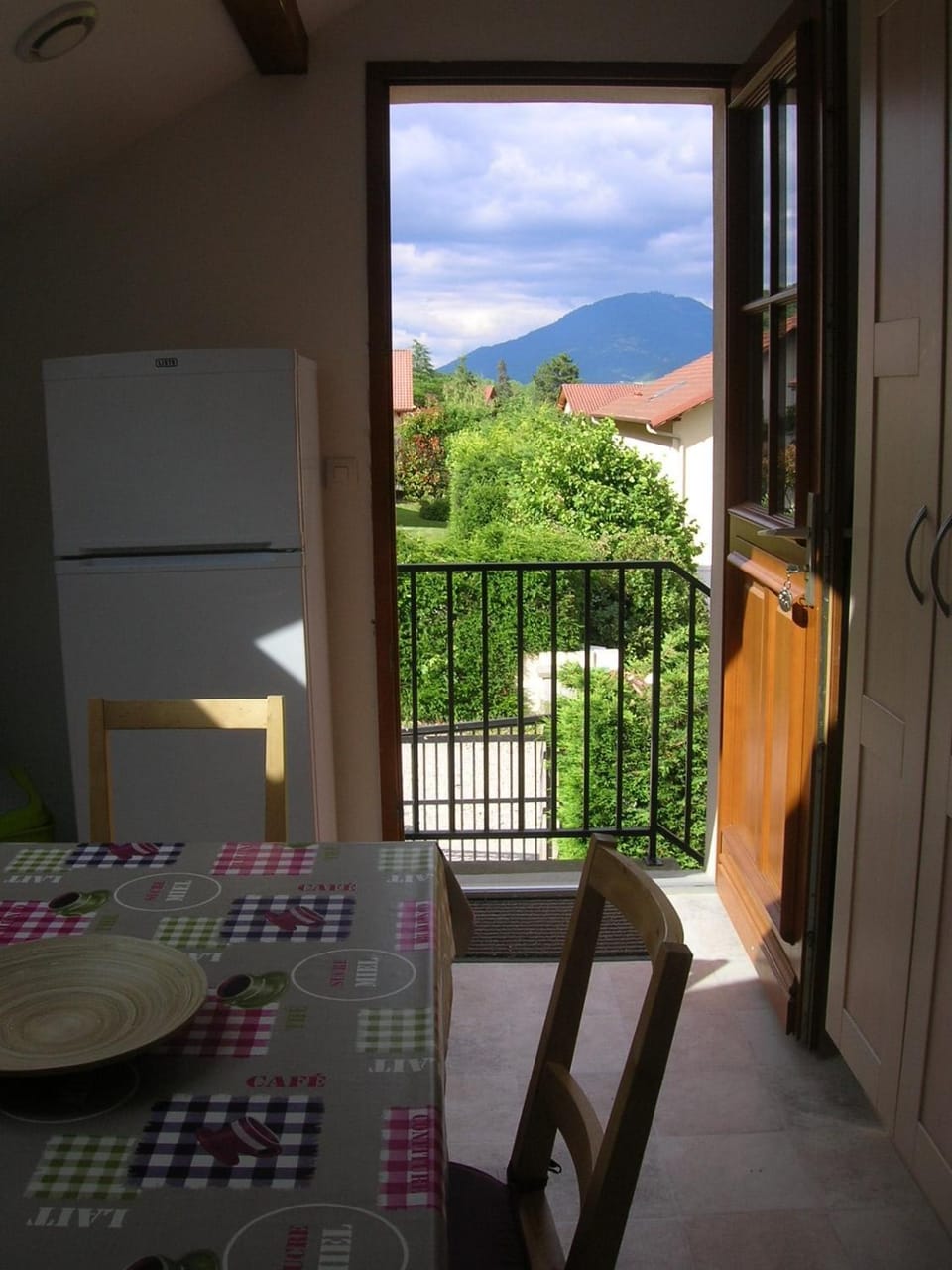 Appartement dans maison au pied des montagnes Apartment in Auvergne-Rhône-Alpes