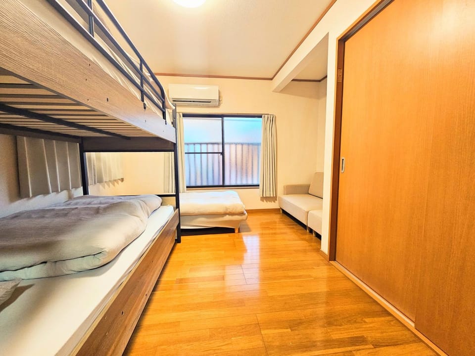 Bed, Bedroom, bunk bed