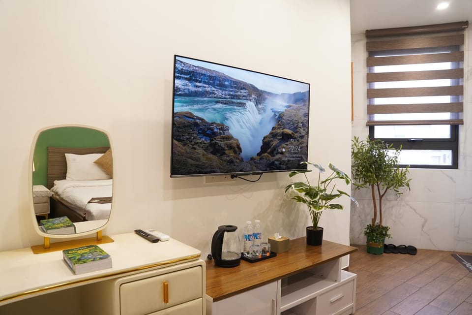 The Little Home - Đường Thành - Ancient street view - Bright - Modern home Apartment in Hanoi