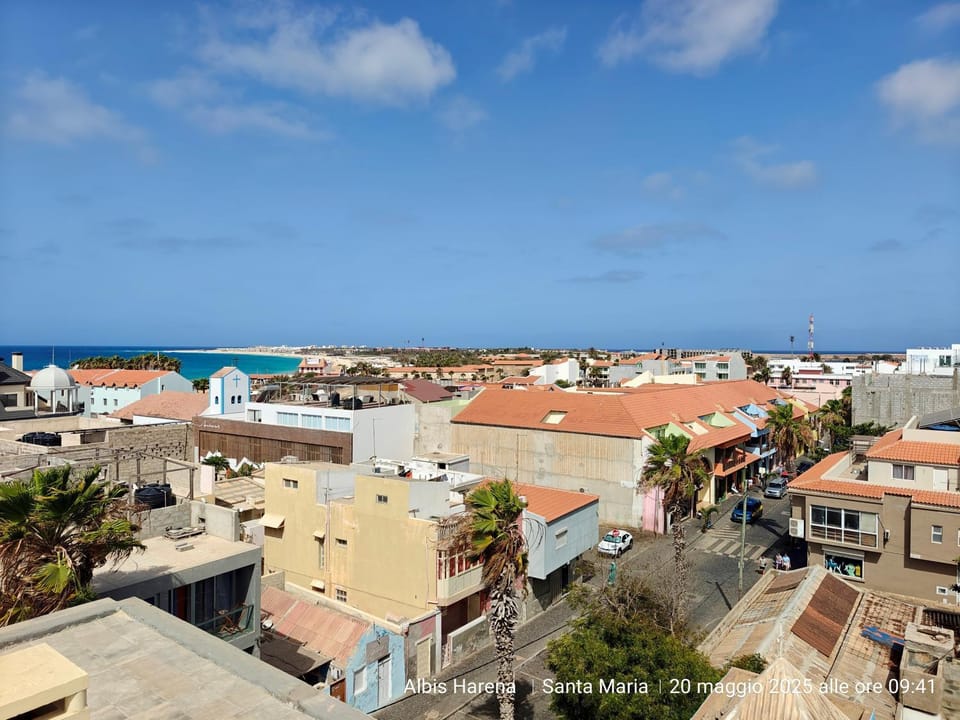 Day, Neighbourhood, Natural landscape, City view, Sea view, Street view