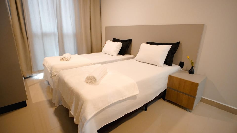Bed, Photo of the whole room, Bedroom, towels