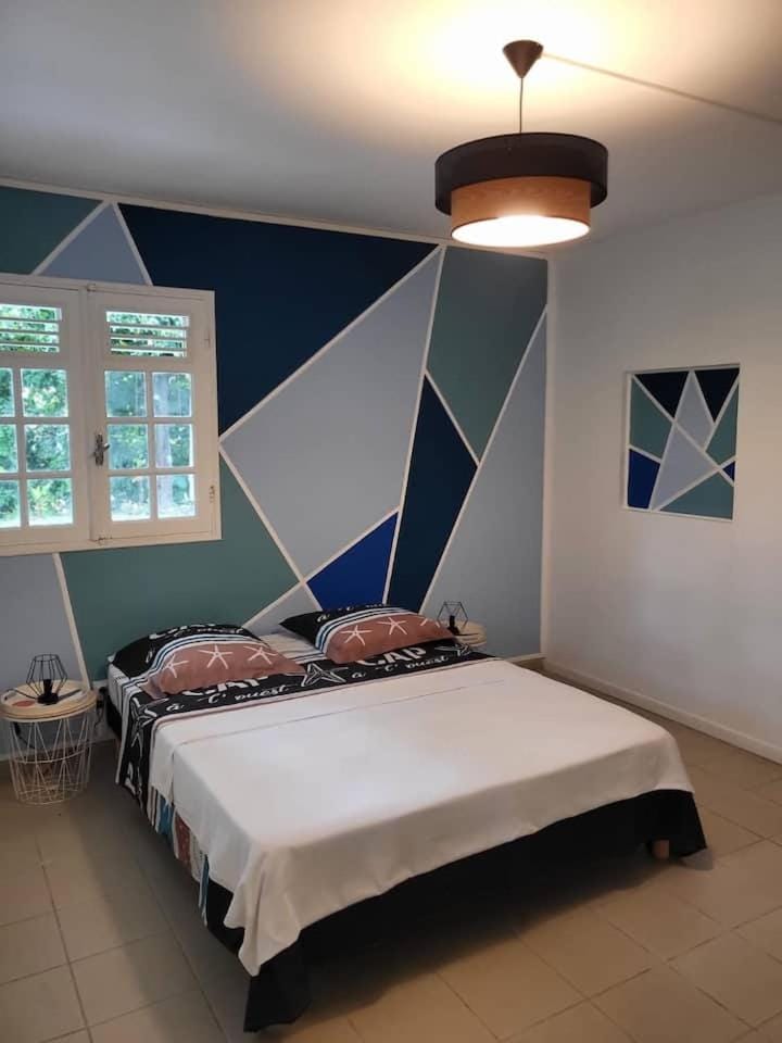 Petit cocon au cœur des ABYMES House in Les Abymes