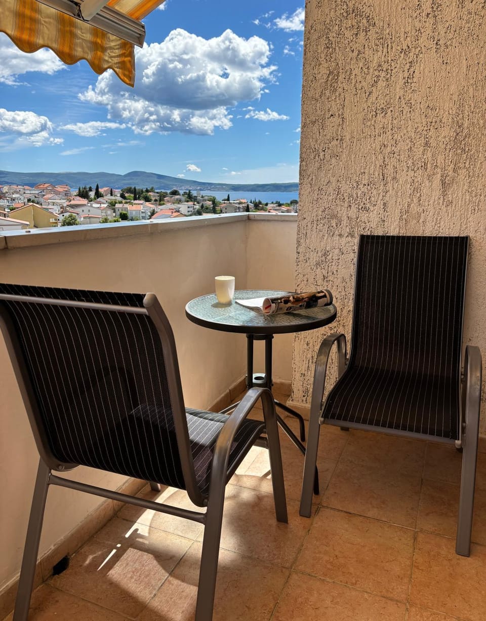 Balcony/Terrace, City view, Sea view