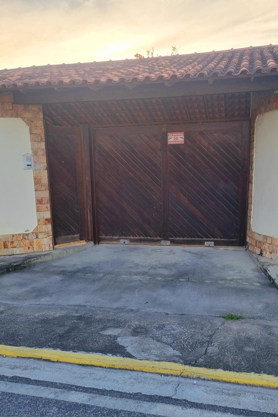 Casa encantadora 900m da PRAIA de Itaipuaçu House in Niterói