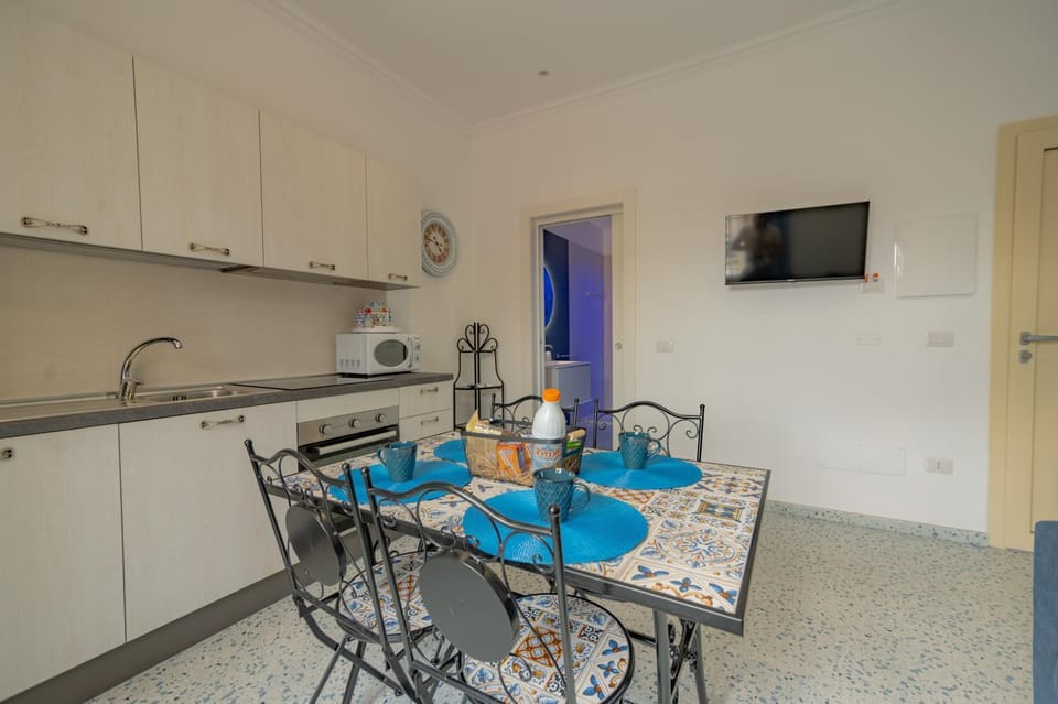 La Casa con il Cuore - Via Enotria 6 House in Brindisi