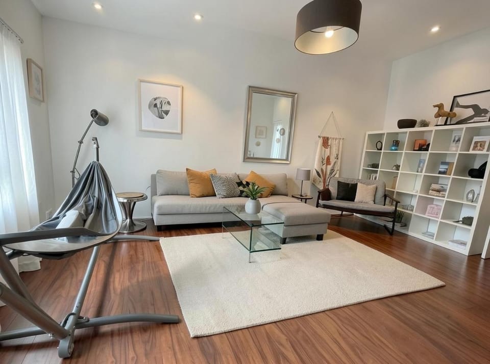 Living room, Photo of the whole room, Seating area