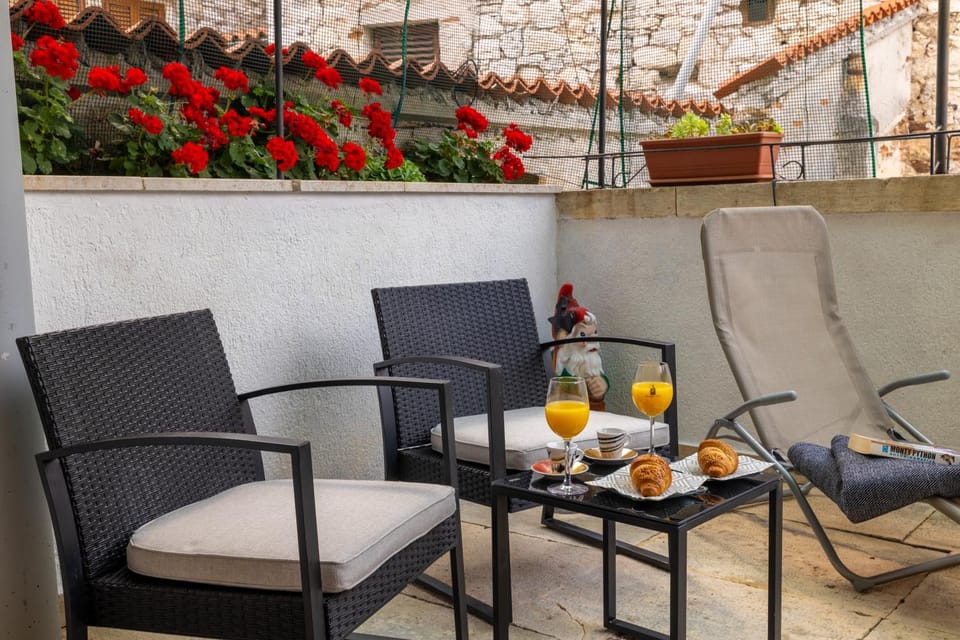 Balcony/Terrace, Seating area