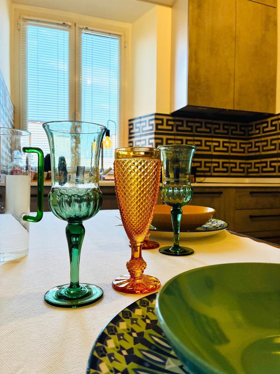 Dining area, kitchen