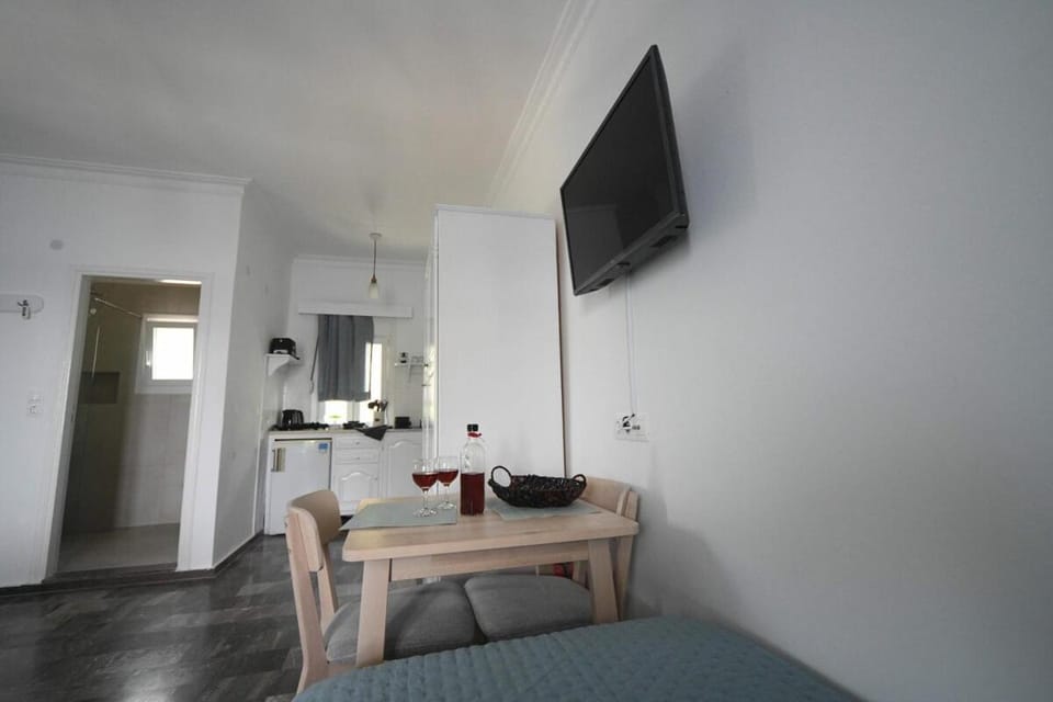 TV and multimedia, Kitchen or kitchenette