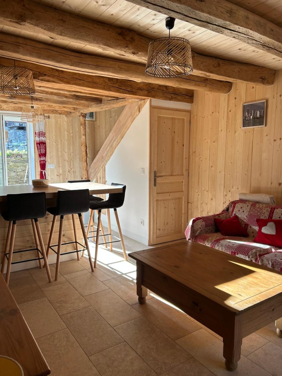 Living room, Dining area