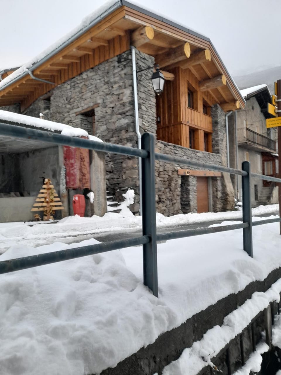 Property building, Winter