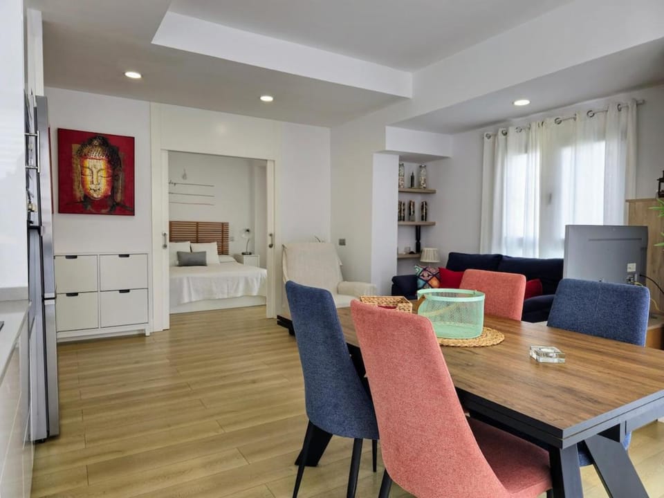 Kitchen or kitchenette, Living room, Dining area