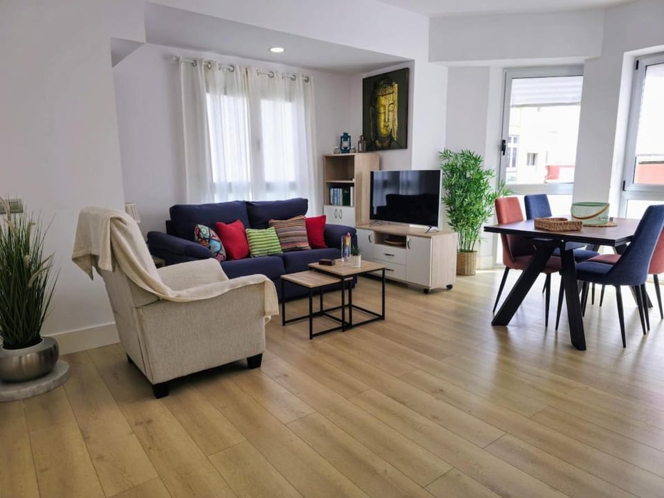 TV and multimedia, Living room, Dining area