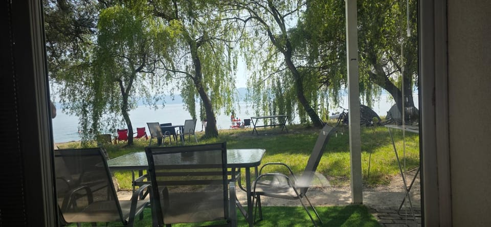 Day, Natural landscape, Dining area, Lake view