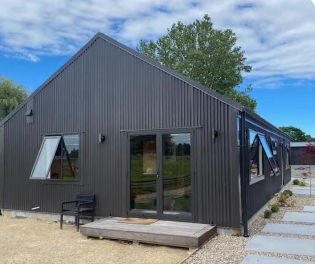 Cabin-on-Swayne Cabin in Cambridge