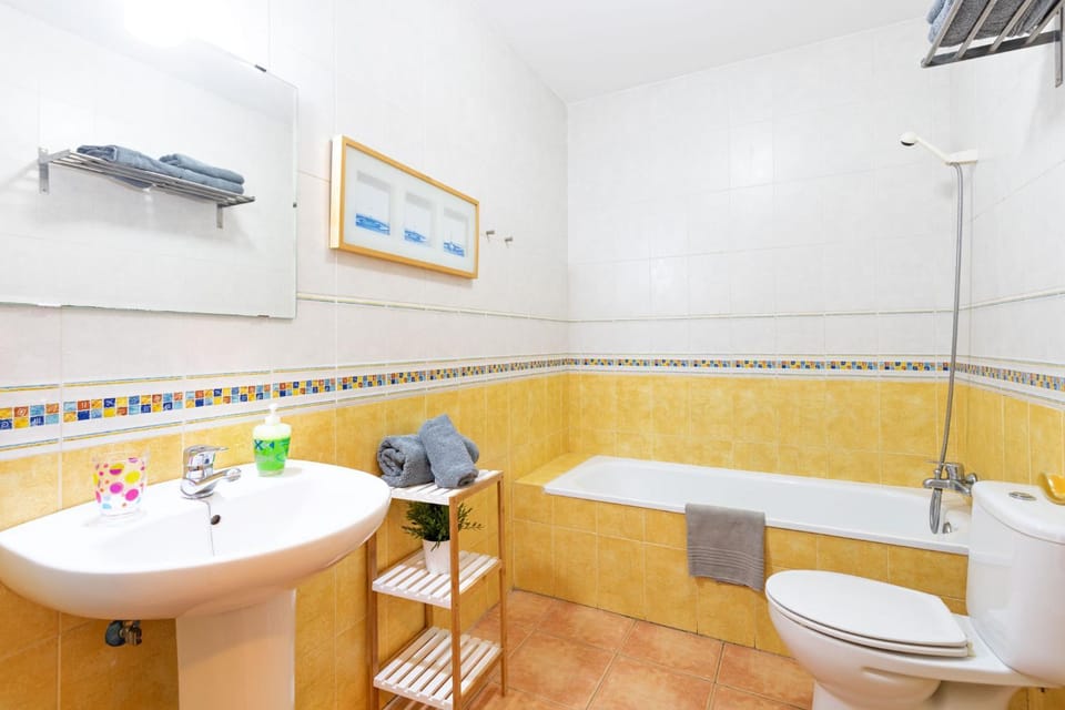 Bathroom, Bath