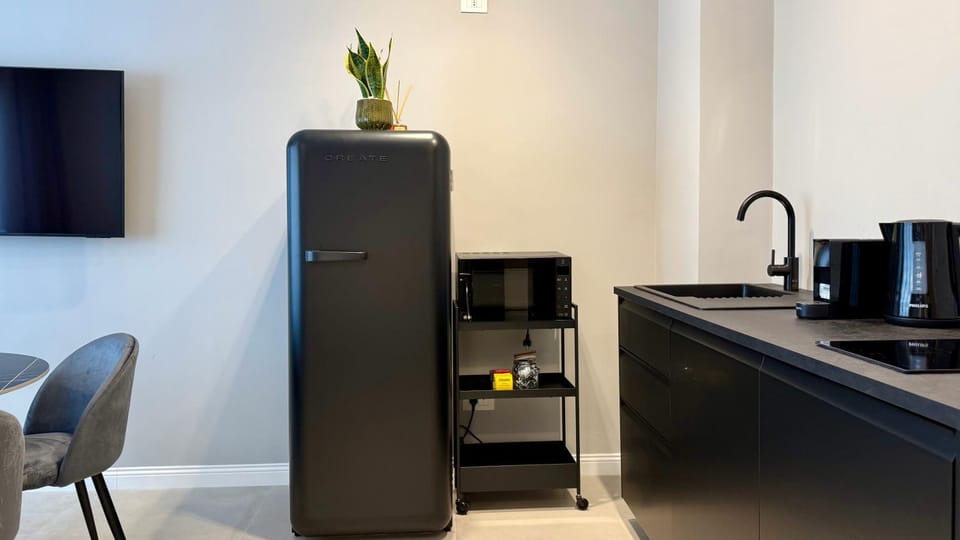 Coffee/tea facilities, Kitchen or kitchenette, minibar, oven