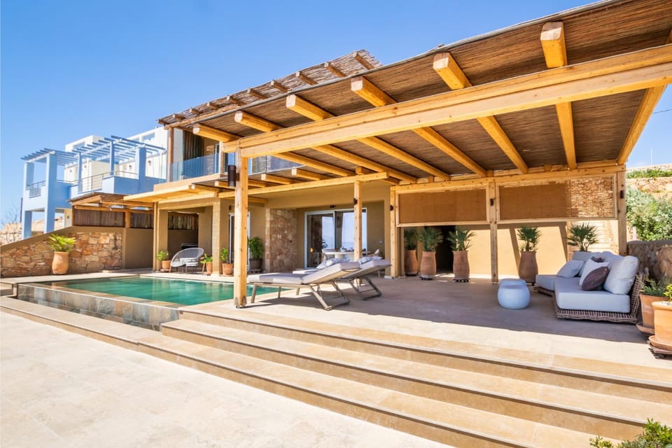 Property building, Patio, Day, View (from property/room), Balcony/Terrace, Swimming pool, sunbed