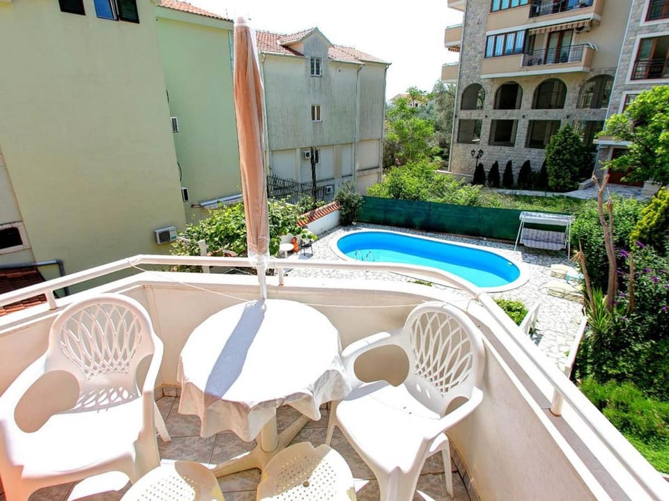 Pool view