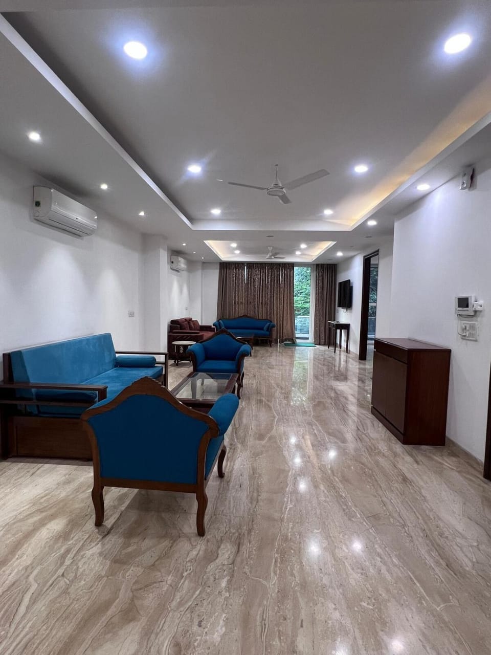 Urban 3bhk luxurious Apartment with Balcony relaxing vibe Apartment in New Delhi