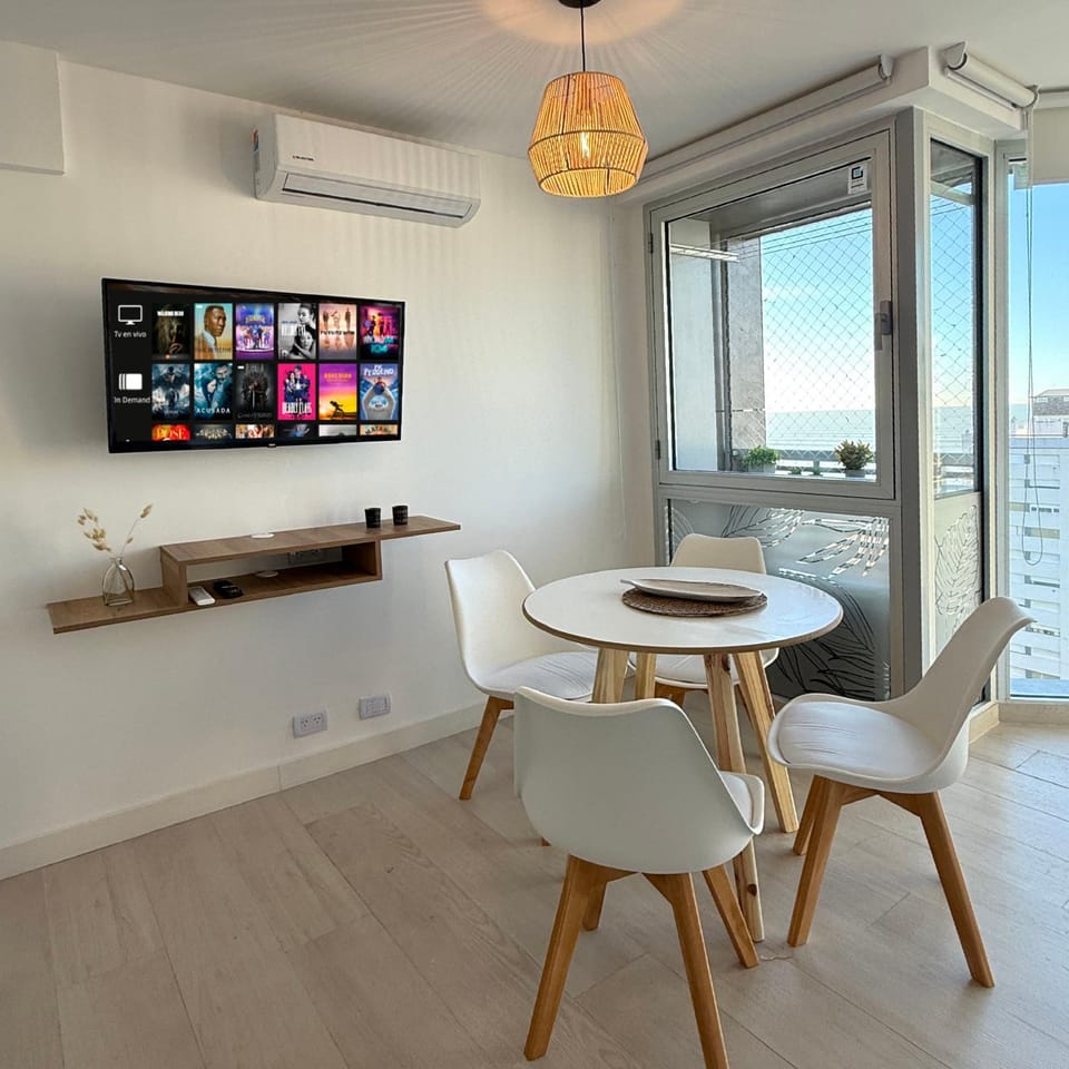 Bird's eye view, TV and multimedia, Dining area, Sea view, air conditioner