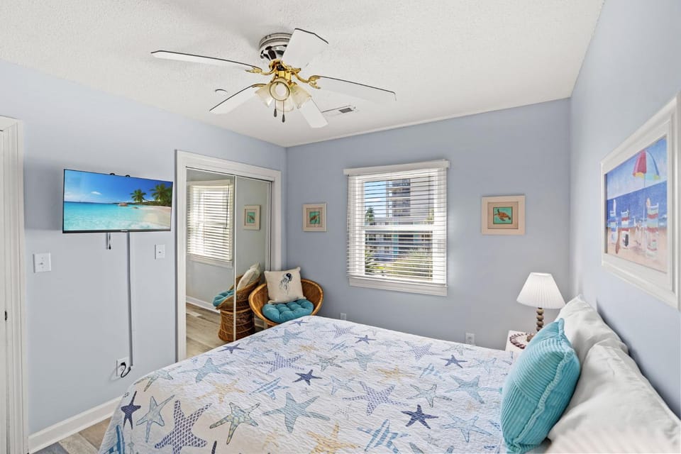 TV and multimedia, Bedroom, Sea view