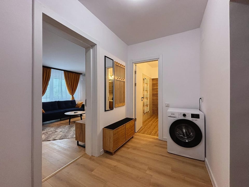 wardrobe, washing machine