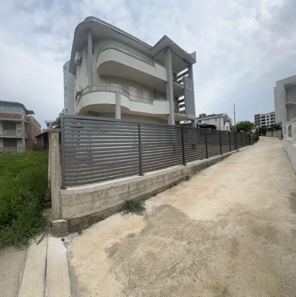 Villa Azale Apartment in Ulcinj Municipality