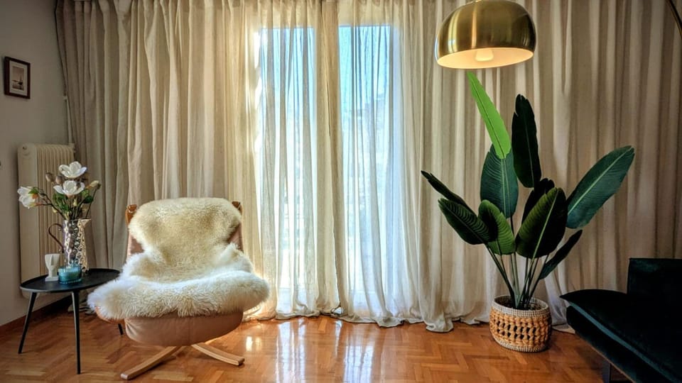 Avenue of Gods - Irakli's Retreat Apartment in Athens
