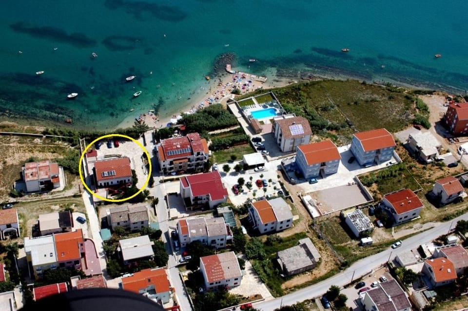 Villa Robert Apartment in Zadar County