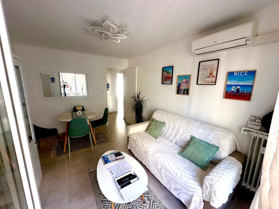 Maginifique T2 au cœur d Antibes avec parking Apartment in Antibes