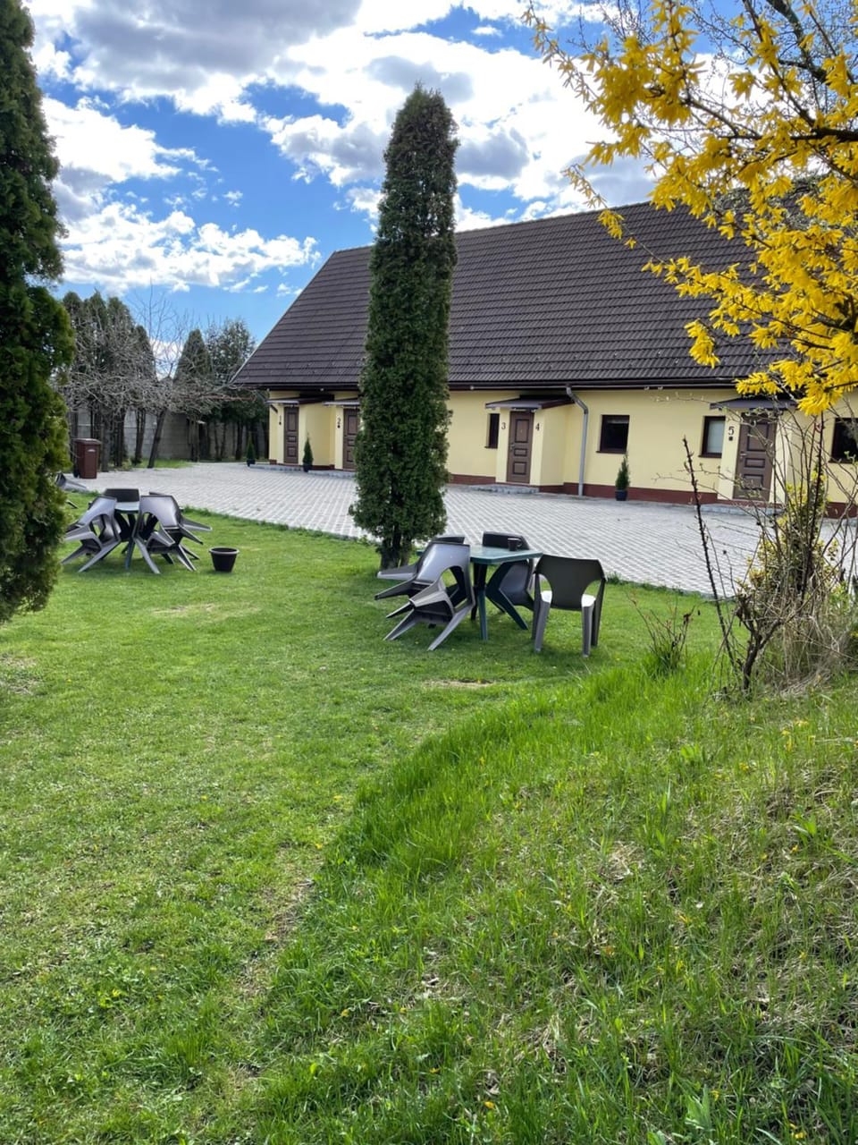 Garden Inn Hostel in Moldova