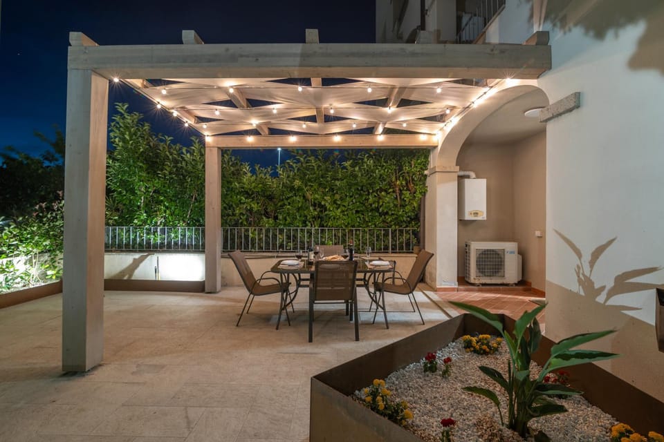 Patio, Night, Garden, Garden view