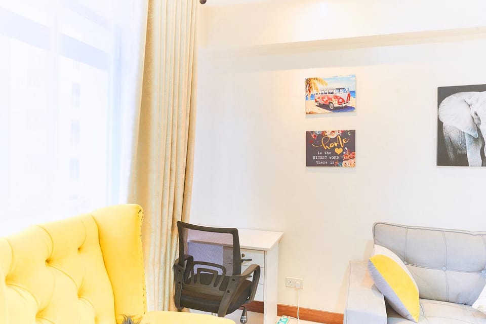 12th Flr Luxe Apt Kilimani City View & Pool NBO Apartment in Nairobi County