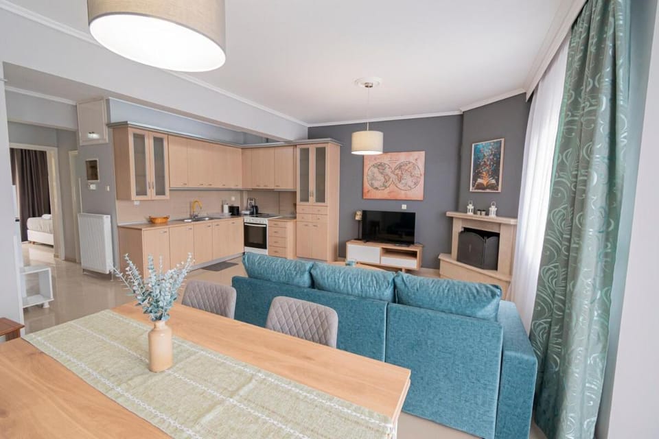 Kitchen or kitchenette, Living room, Seating area, Dining area, stove