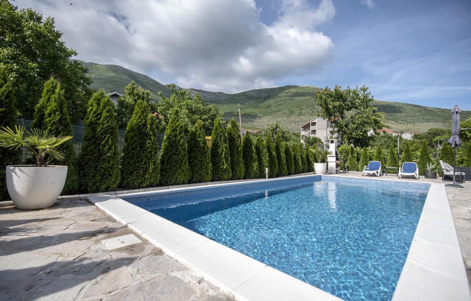 Natural landscape, Mountain view, Swimming pool