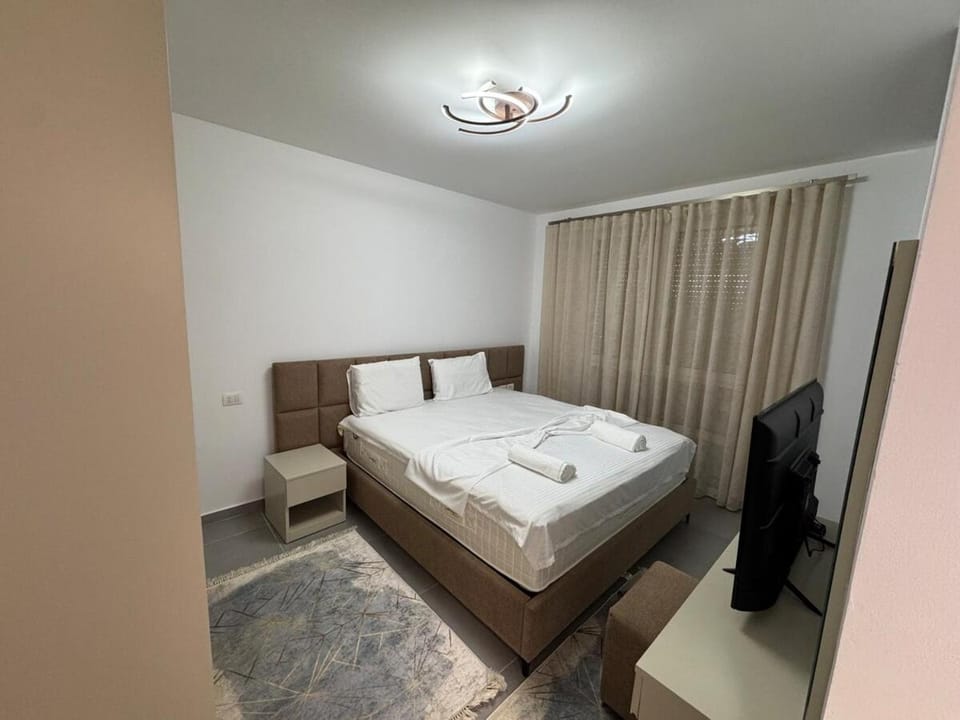 Bed, Photo of the whole room, Bedroom, towels, air conditioner