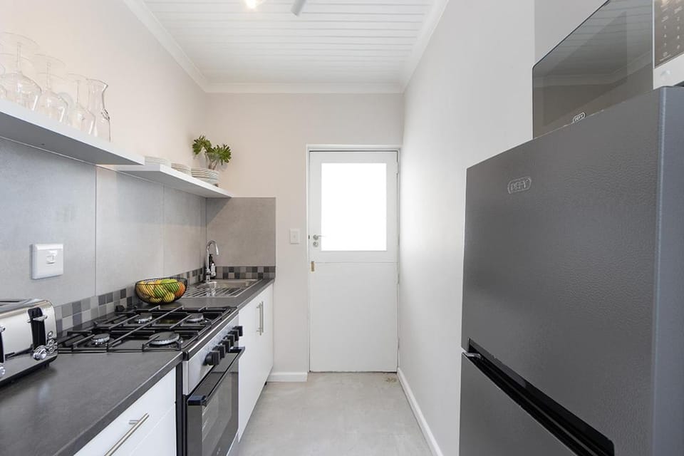 Camps Bay private room and bathroom Vacation rental in Camps Bay