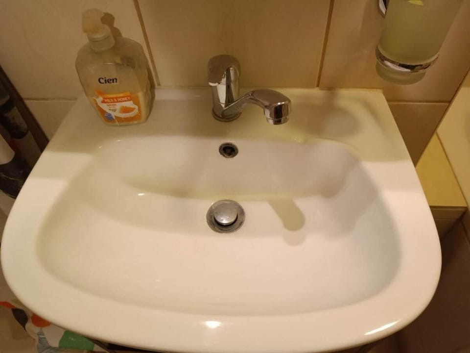 BA Nice Centrical Appartement, NO FREE parking, read the rules first, please Apartment in Bratislava