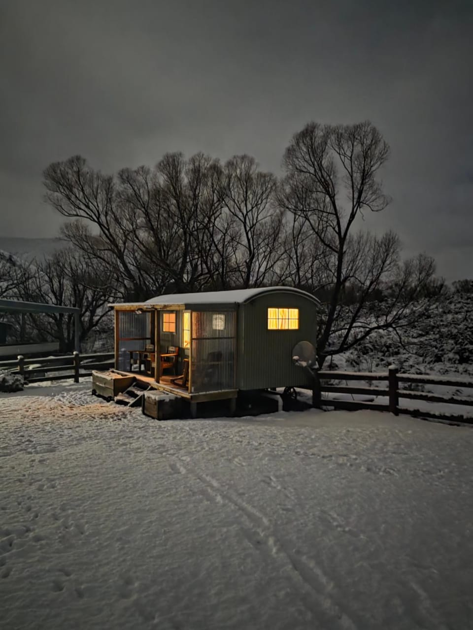 Shepherds Hut Gateway to Tekapo and the MacKenzie District Bed and Breakfast in Otago