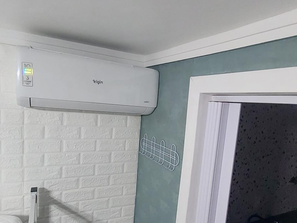 internet, air conditioner