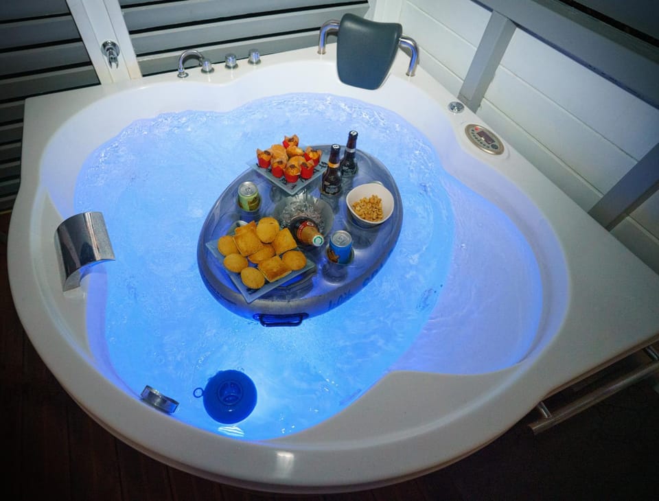 Au coeur du papillon spa privé Apartment in Leeward Islands