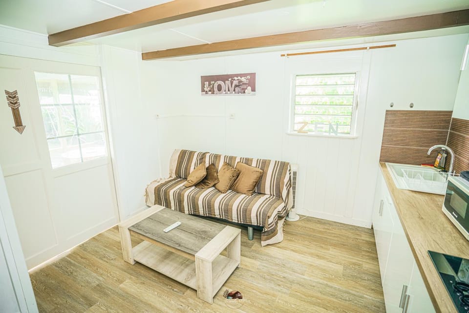 Au coeur du papillon spa privé Apartment in Leeward Islands