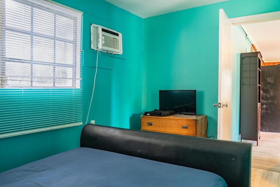 GpL 2668 one bedroom Apartment in Fort Myers