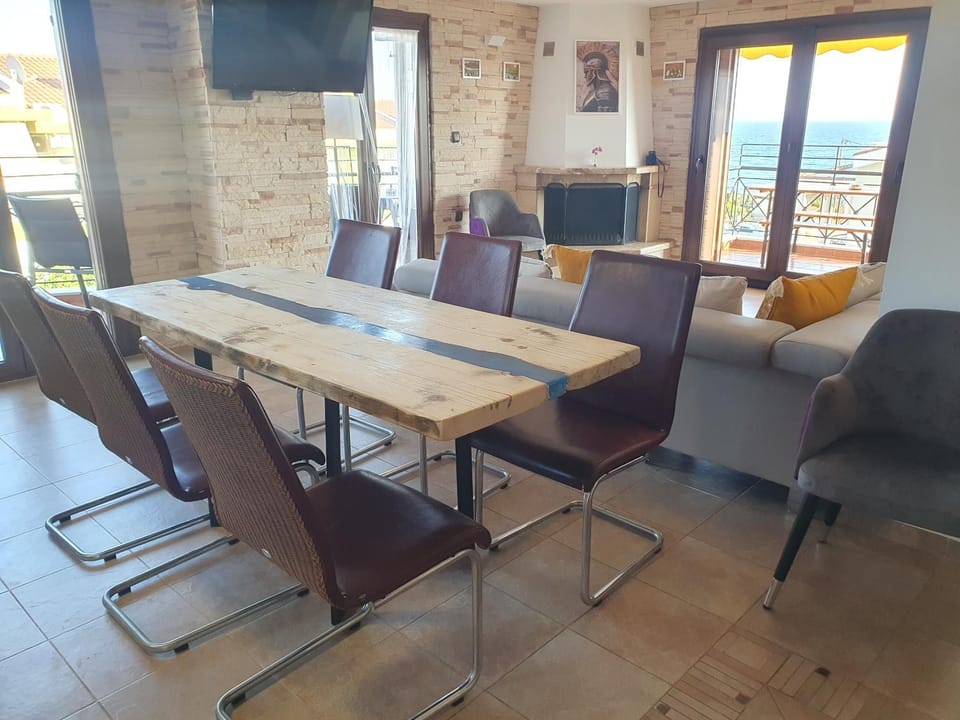 Teo`s Seaview Specious Apartment, Nikiti near Harbor Apartment in Nikiti