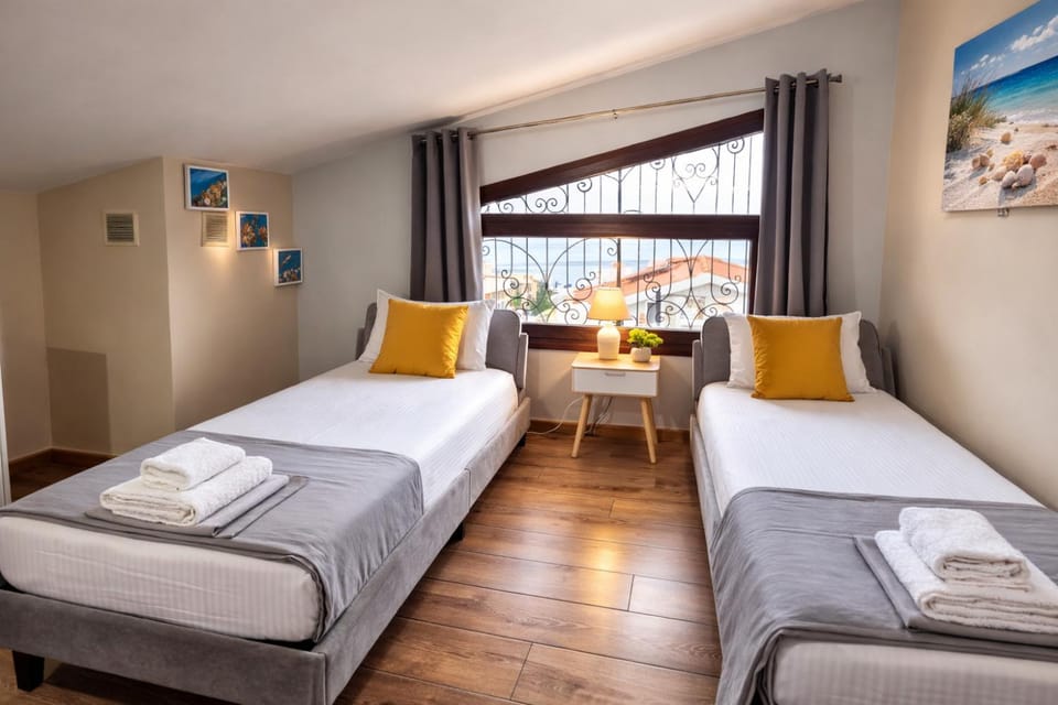 Teo`s Seaview Specious Apartment, Nikiti near Harbor Apartment in Nikiti