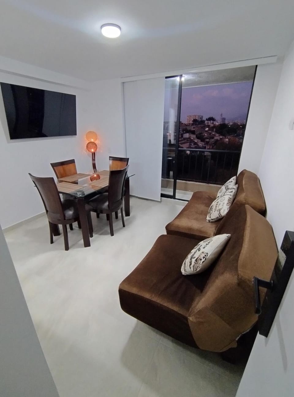 TV and multimedia, Living room, Dining area