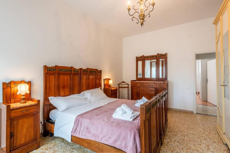 Appartamento con ampio terrazzo La Casa di Nonna Iliana Apartment in Siena