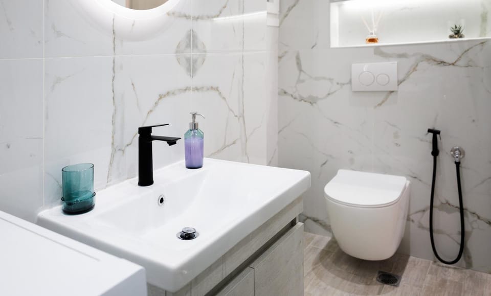 Toilet, Bathroom, Bath