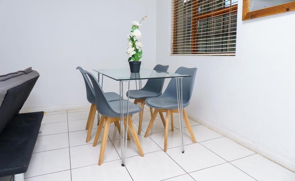 sleepwell inn Apartment in Gauteng